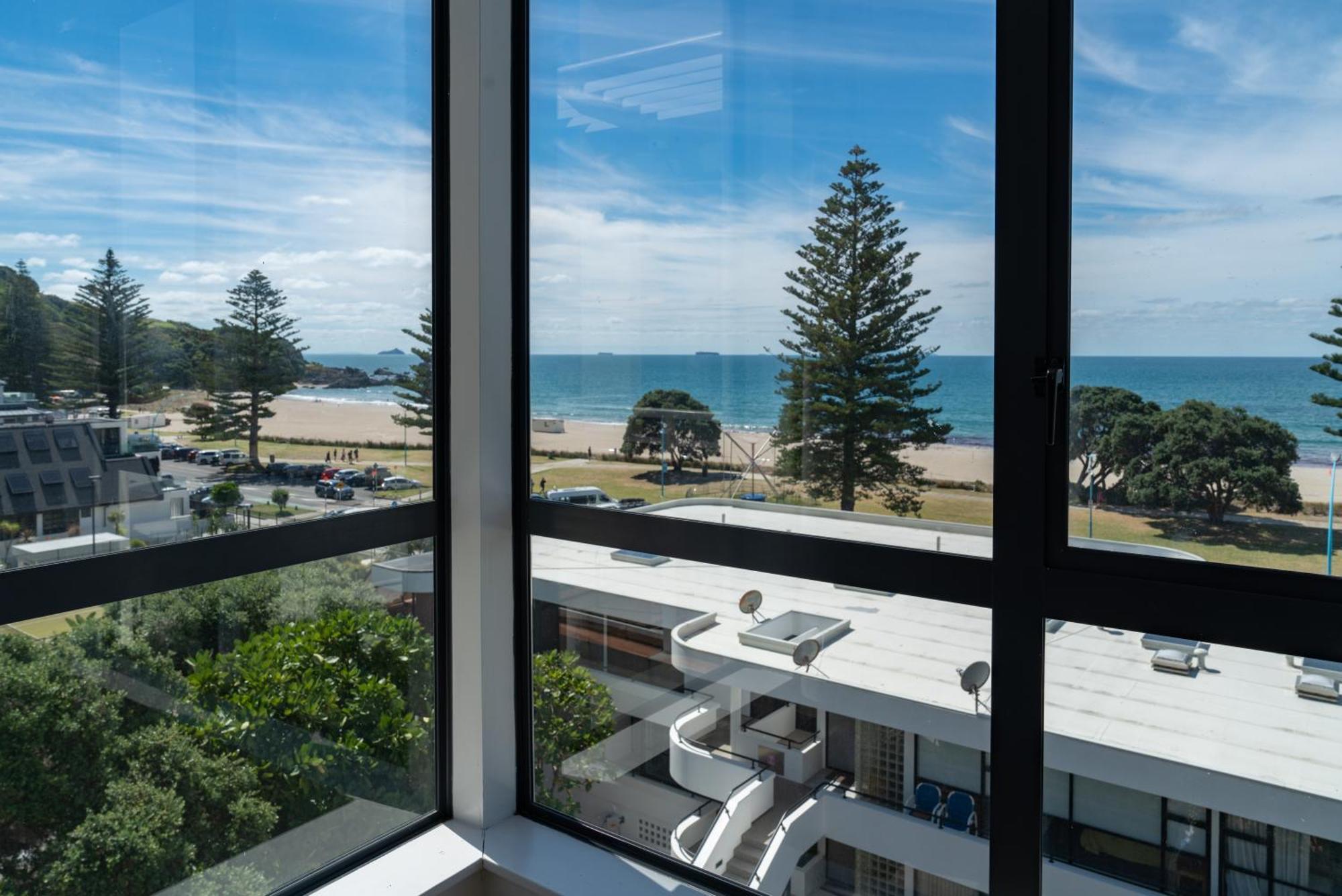 Ocean View Beach Escape - Top Floor Apartments, Mt Maunganui Base Mount Maunganui Exterior foto