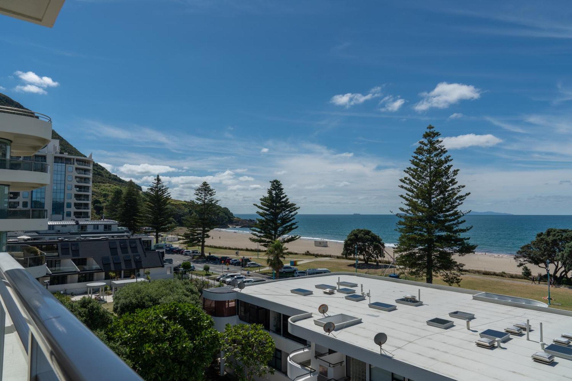Ocean View Beach Escape - Top Floor Apartments, Mt Maunganui Base Mount Maunganui Exterior foto